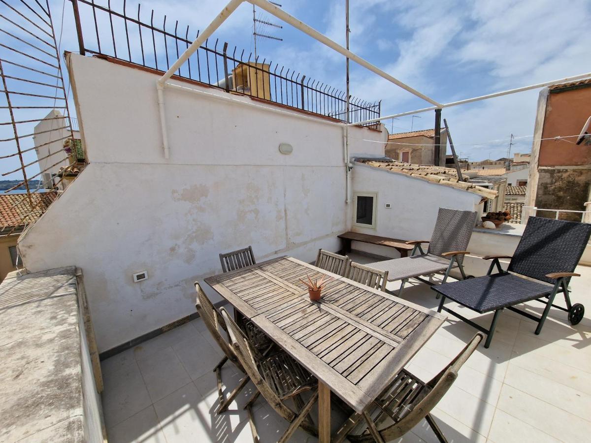 Sea-View Terrace & Bikes Moon Ortigia Holiday Home Syracuse Luaran gambar