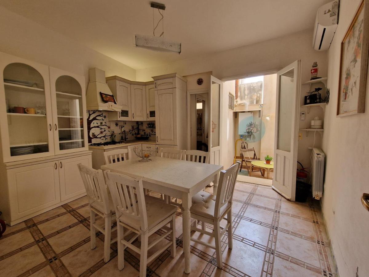 Sea-View Terrace & Bikes Moon Ortigia Holiday Home Syracuse Luaran gambar